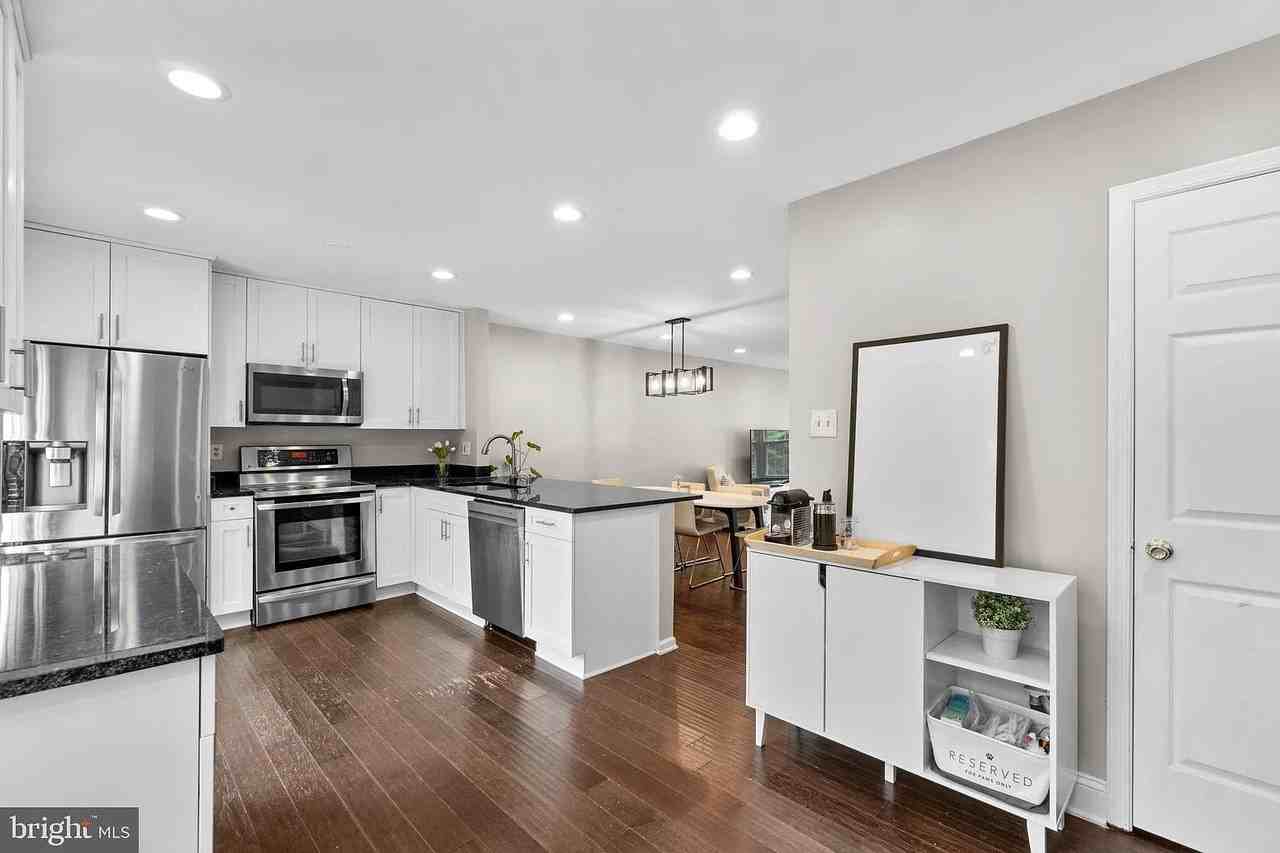 4705 Rams Horn Row - Photo 3 of 20