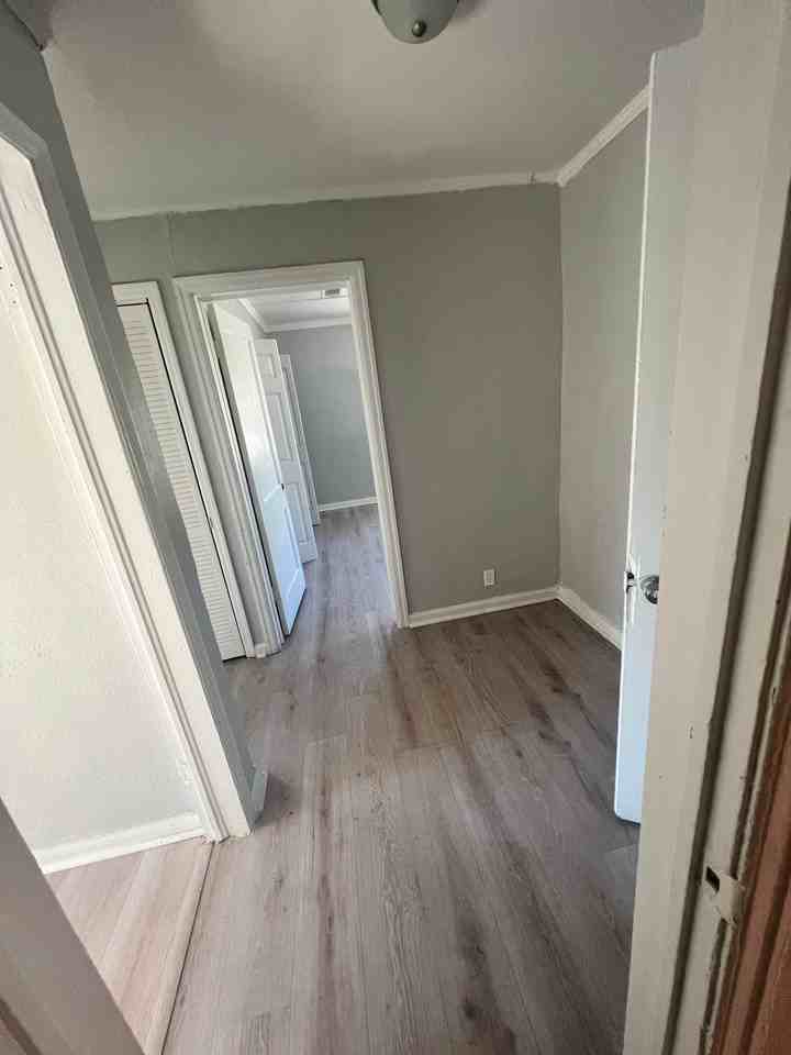 626 Catalpa Ave #2 - Photo 3 of 8