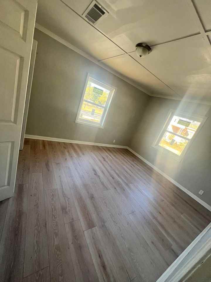 626 Catalpa Ave #2 - Photo 7 of 8