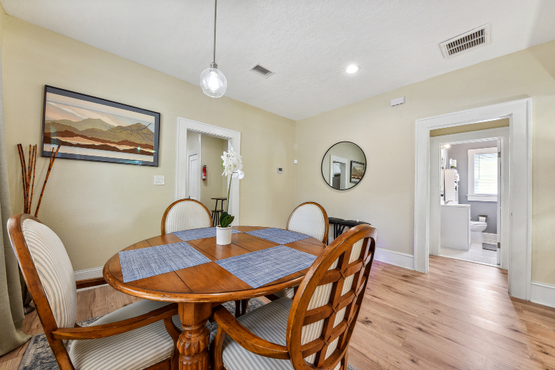 517 W 18th St #3 - Photo 5 of 11