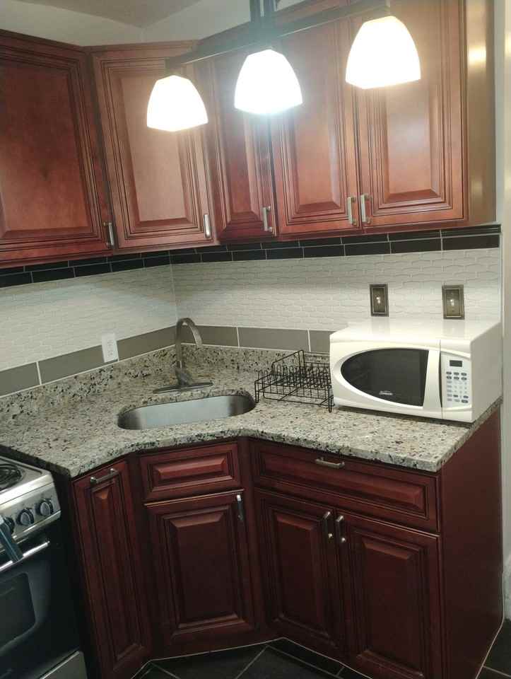 2113 Fitzwater St #2 - Photo 6 of 12