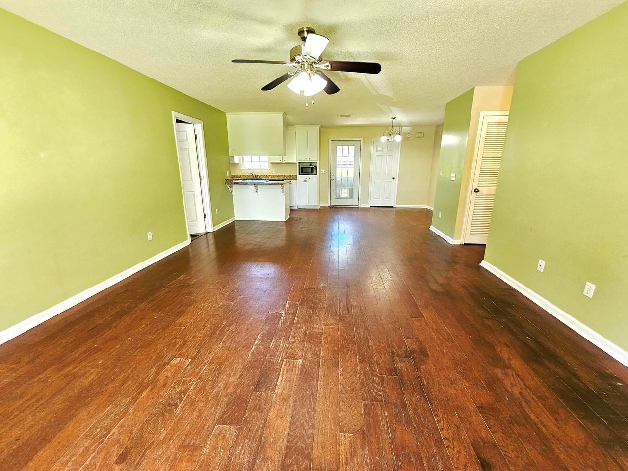 206 Paulk Rd - Photo 2 of 16