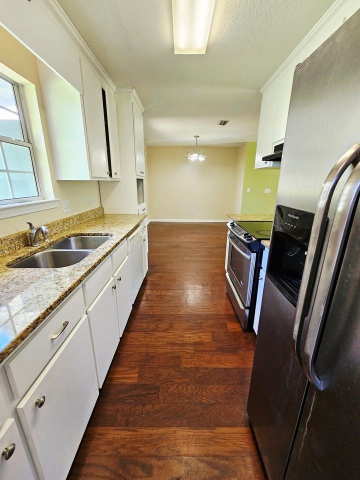 206 Paulk Rd - Photo 5 of 16