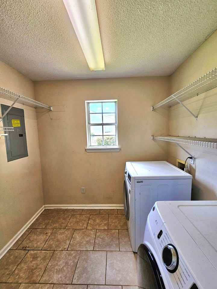 206 Paulk Rd - Photo 6 of 16