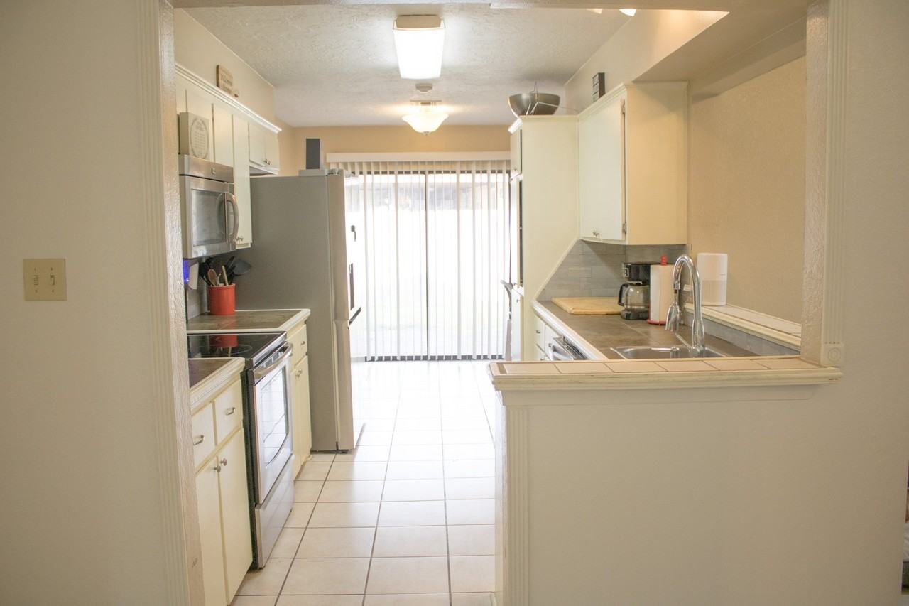 4715 Ne Bell Ave - Photo 7 of 16