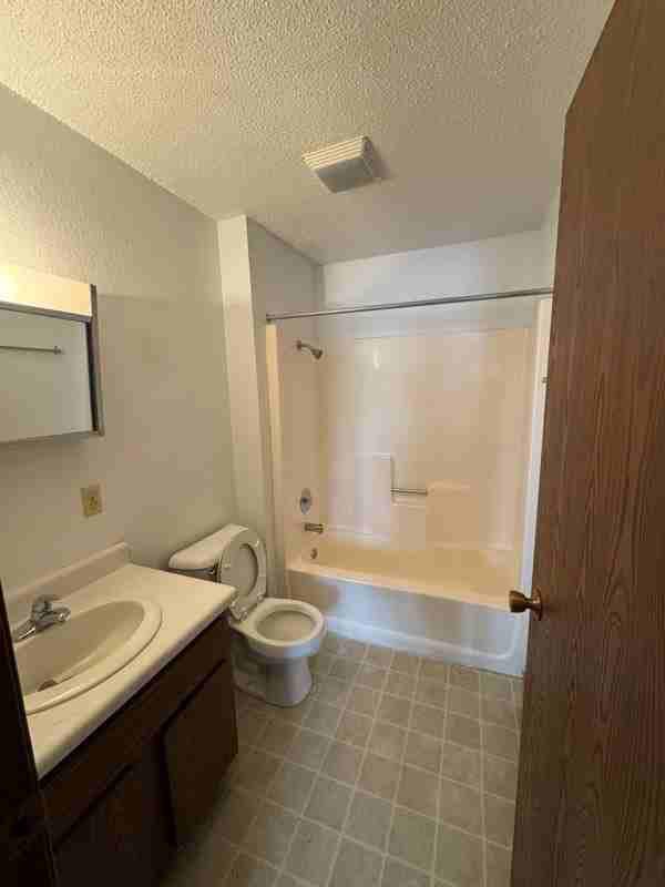 301 Bernice St #B6 - Photo 5 of 9