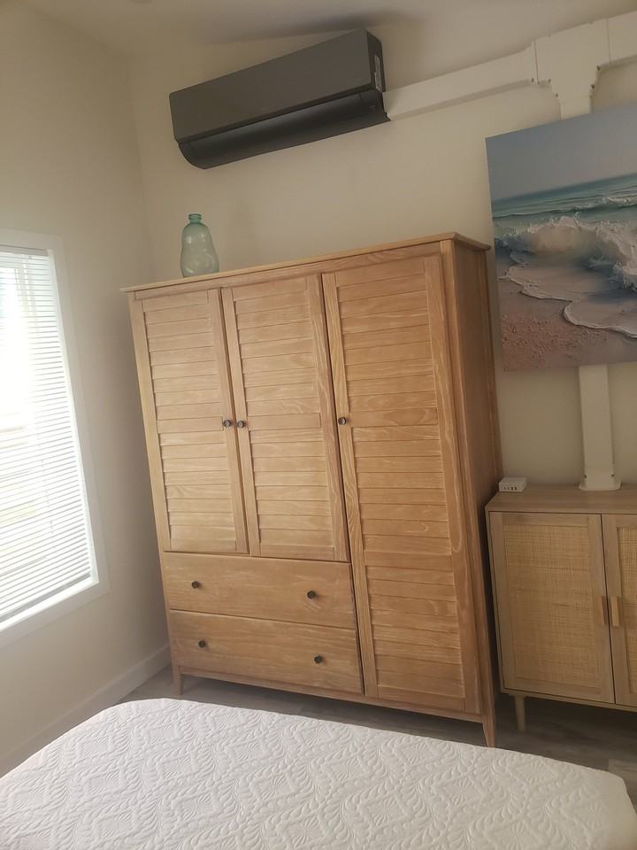 1332 Sandia Ave - Photo 7 of 12