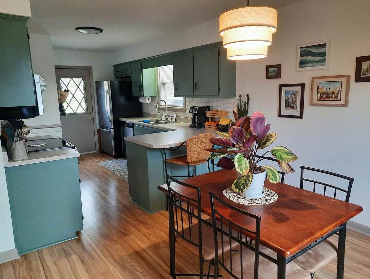 609 Monte Carlo Dr - Photo 7 of 15