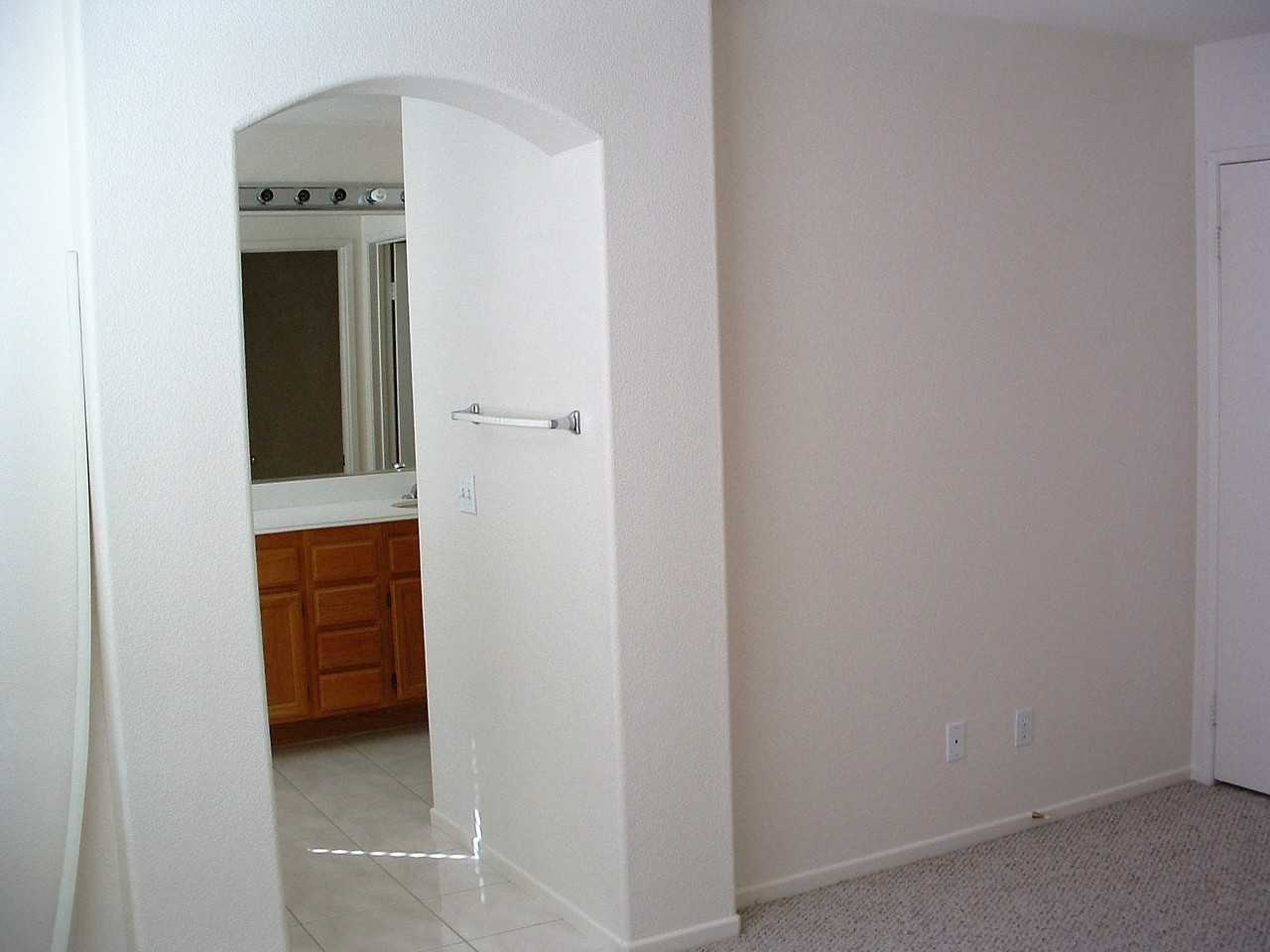 43075 Avola Ct - Photo 4 of 14