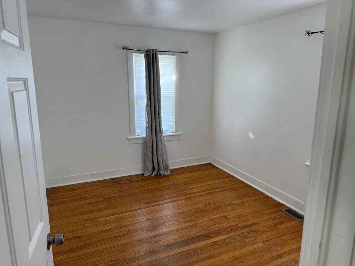 41 Wilkins Ave - Photo 2 of 5