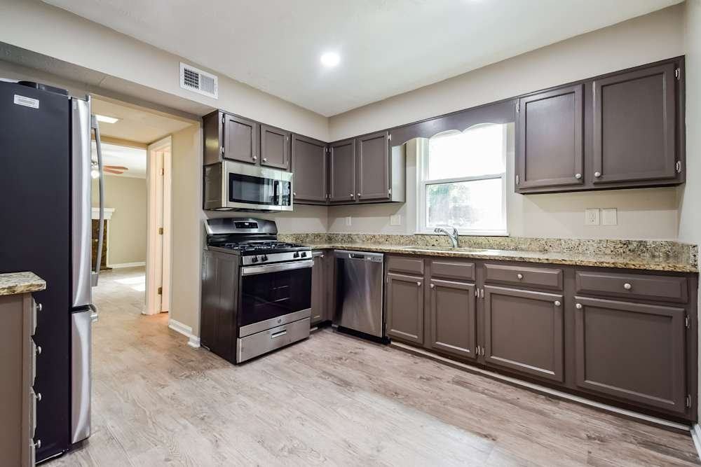 645 Barrington Way #120 - Photo 7 of 14