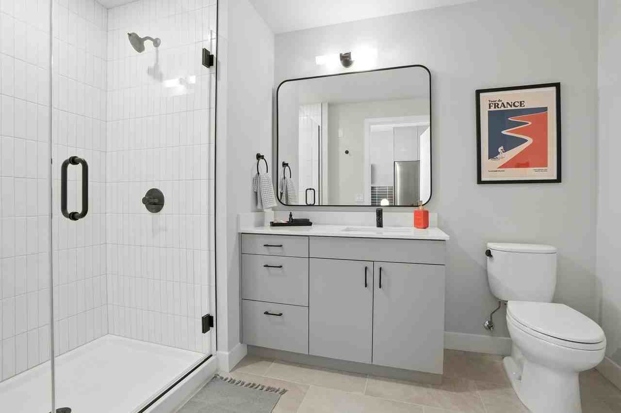 1101 W Carroll Ave - Photo 6 of 14