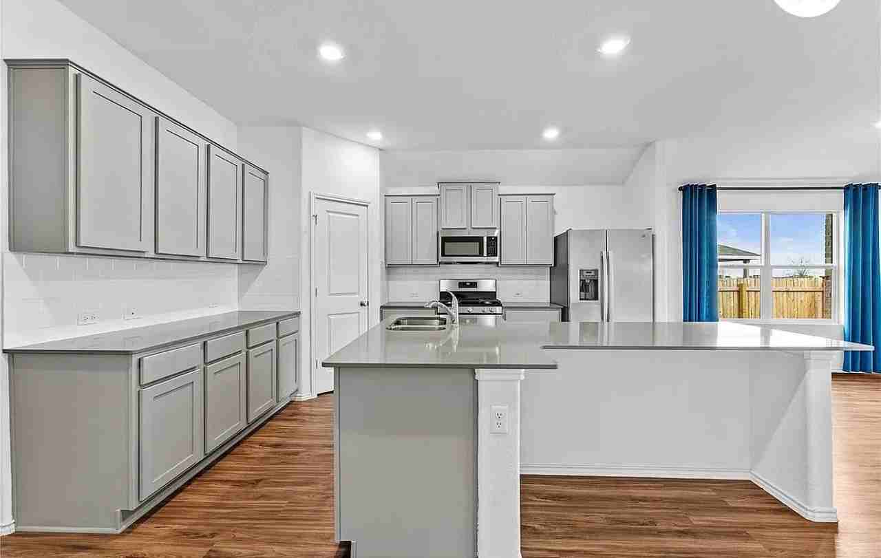 156 Sky Meadows Cir - Photo 2 of 2