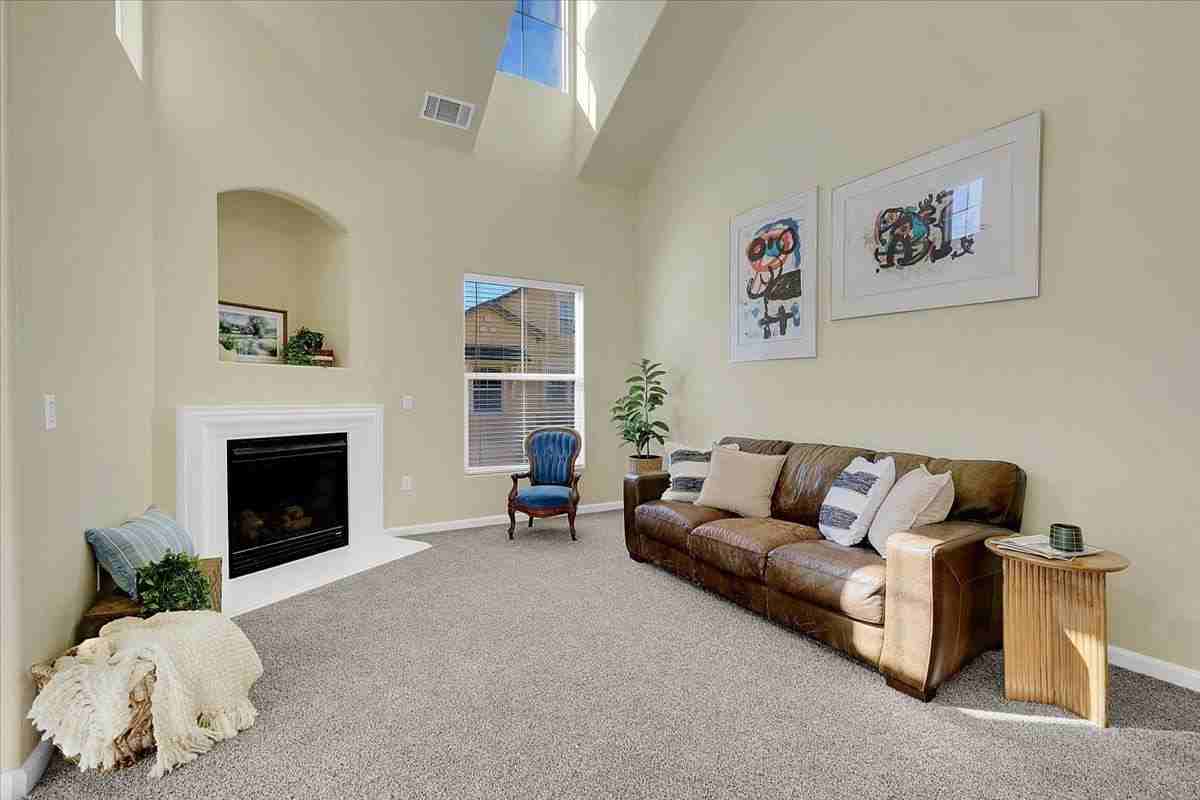 5350 Dunlay Dr #817 - Photo 3 of 23