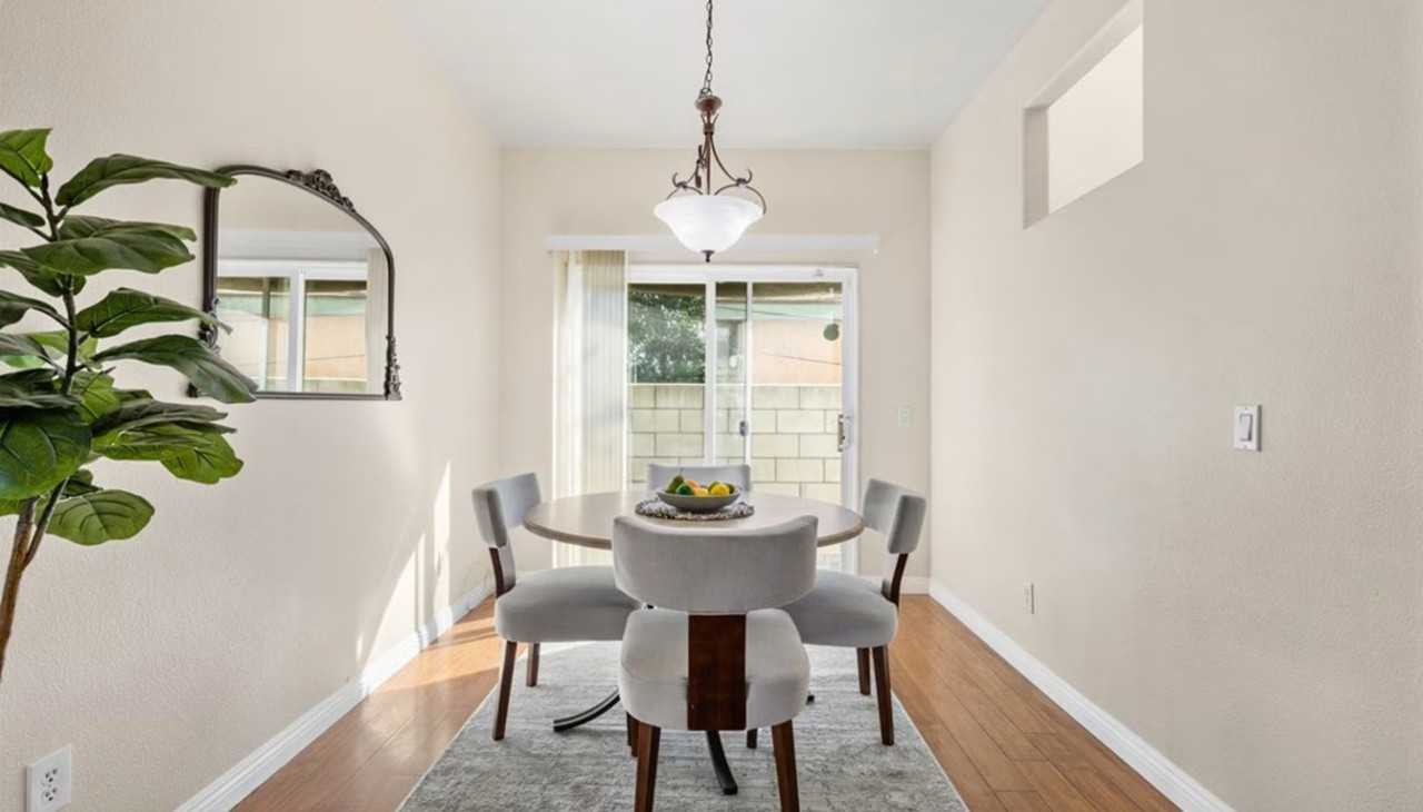 7050 Dinwiddie St - Photo 4 of 18