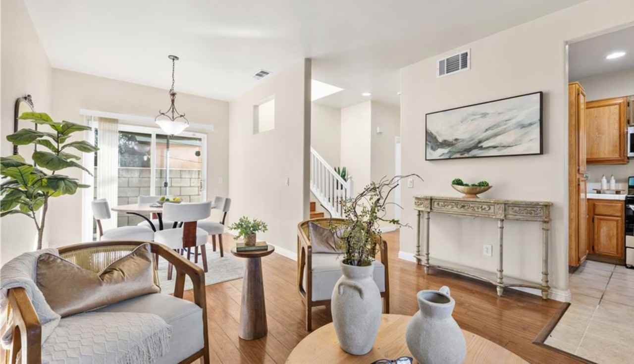 7050 Dinwiddie St - Photo 5 of 18