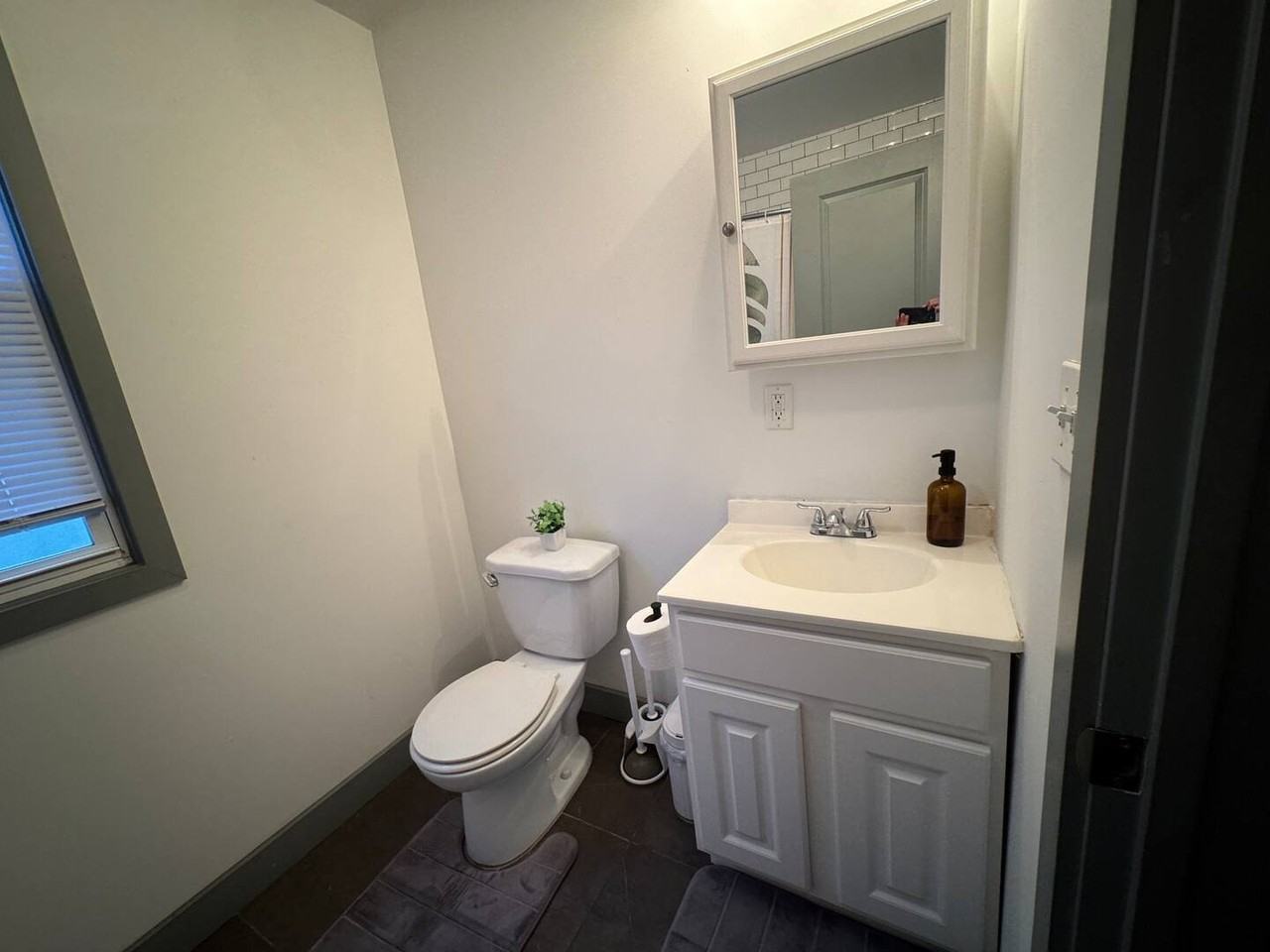 157 Bidwell Ave #2 - Photo 4 of 10