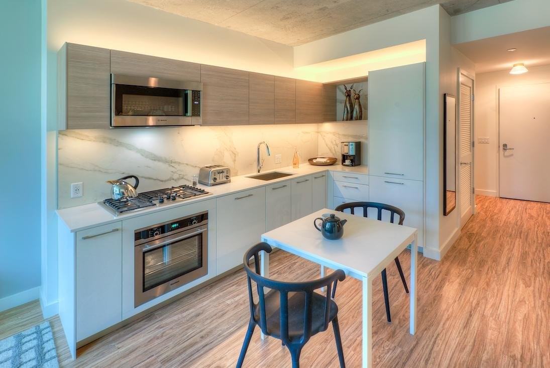 169 N Desplaines St - Photo 2 of 13