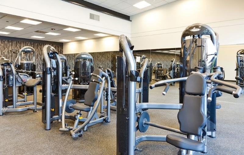 846 W Blackhawk St - Photo 5 of 10