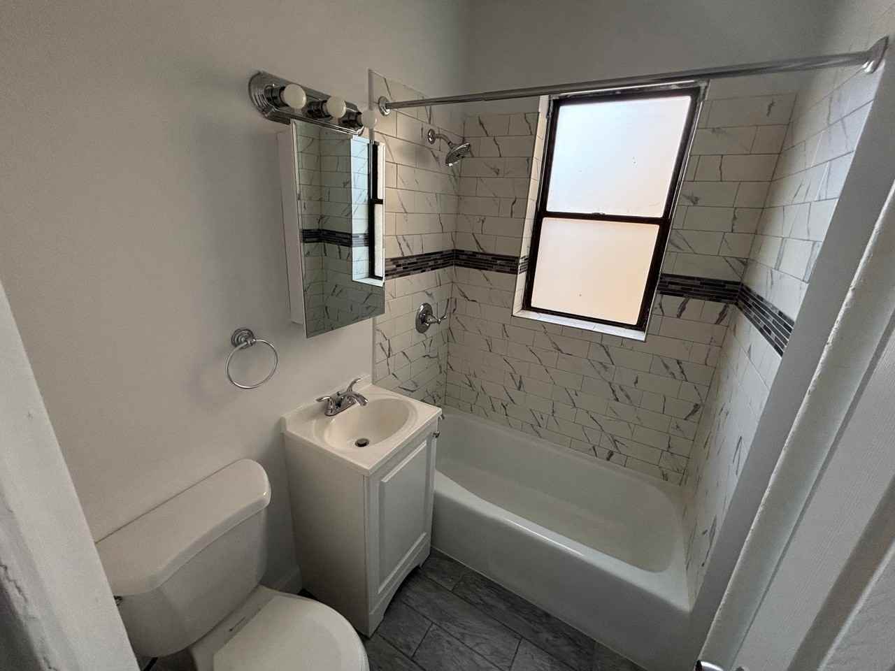 141 Duncan Ave - Photo 2 of 5