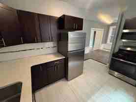 645 Bergen Ave - Photo 1 of 1