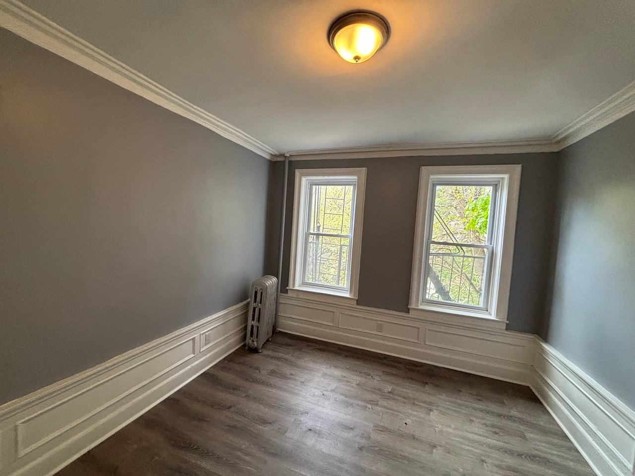 645 Bergen Ave - Photo 7 of 8