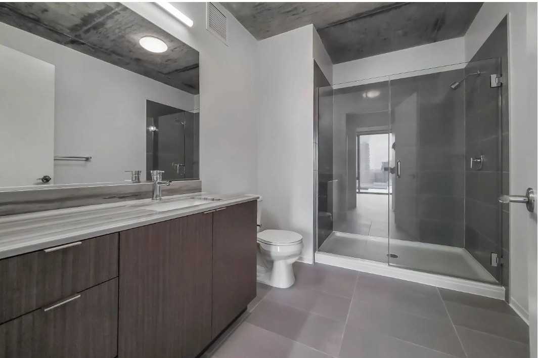 2107 S Wabash Ave - Photo 7 of 16