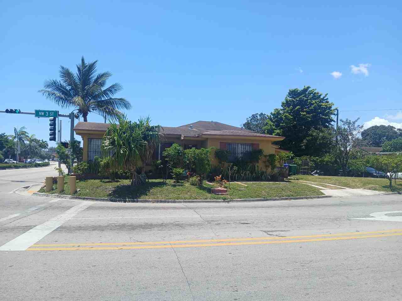 1702 Nwst - Photo 7 of 9