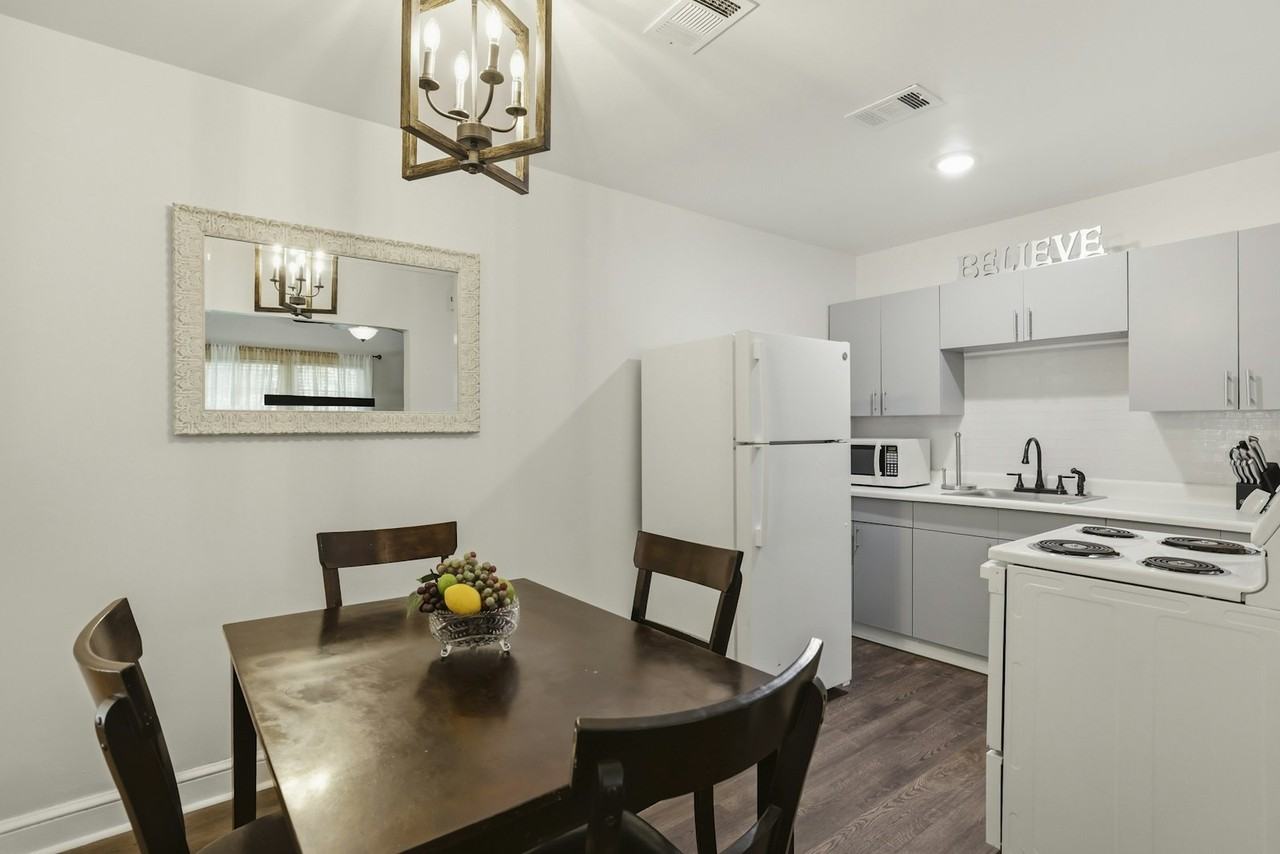 538 East Park Avenue, Unit 103 - Photo 2 of 20