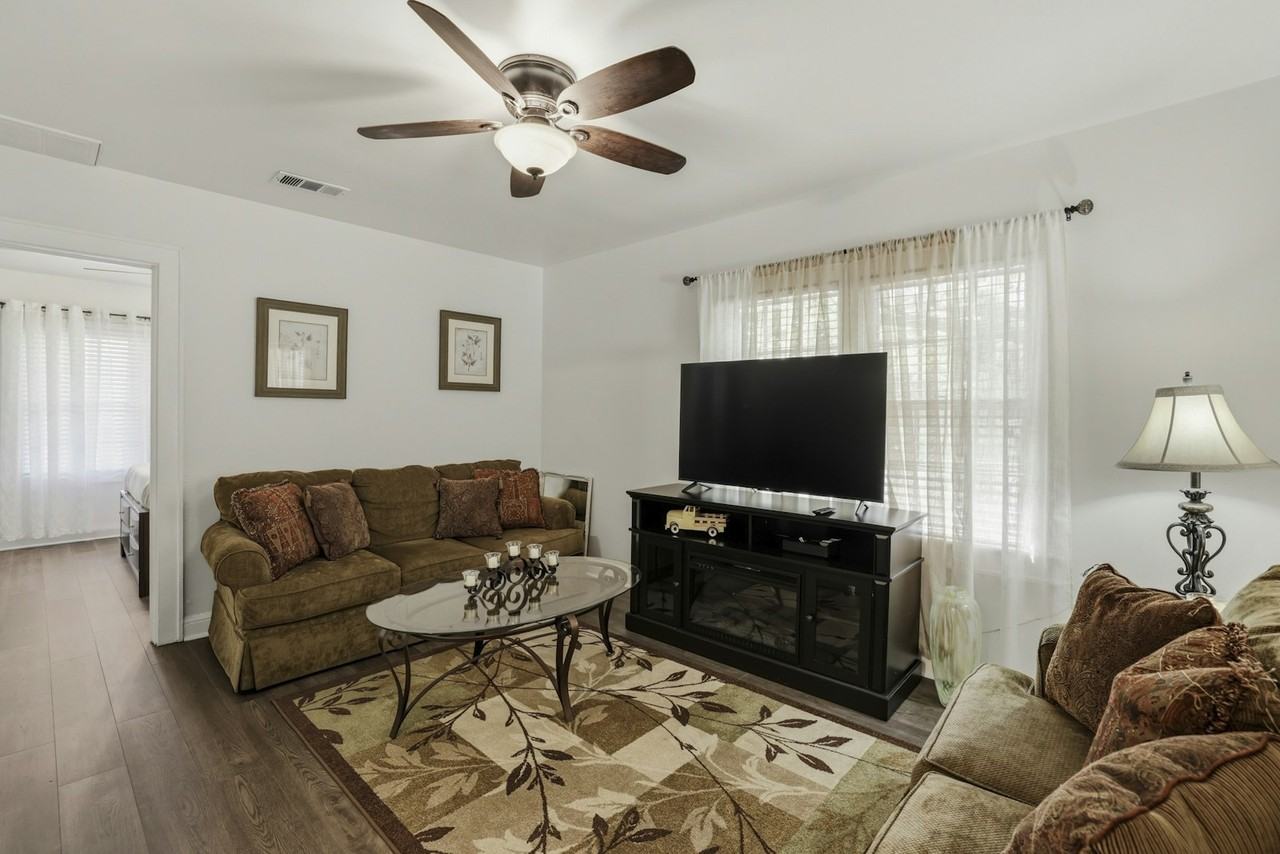 538 East Park Avenue, Unit 103 - Photo 5 of 20