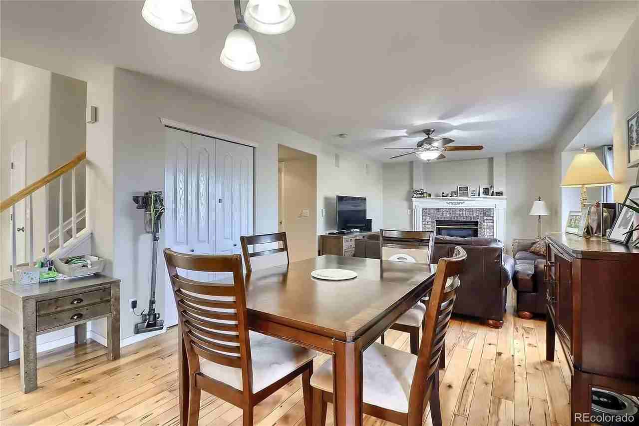 16239 Hedgeway Drive - Photo 7 of 33