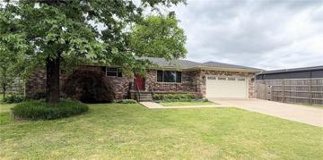 featured image of 3700 Dallas St