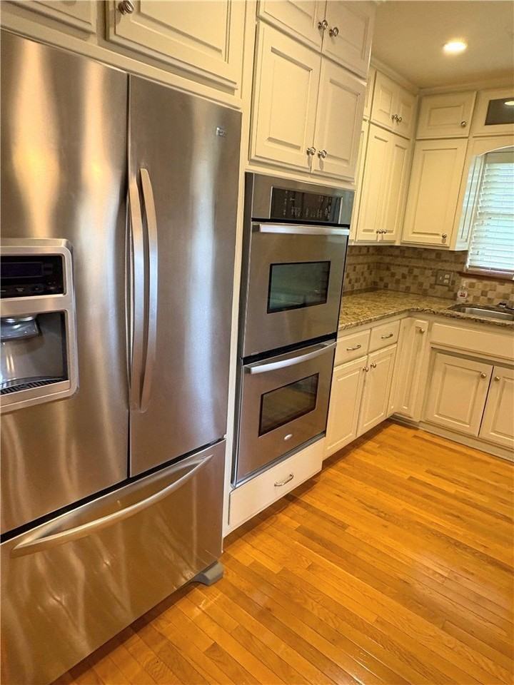 3700 Dallas St - Photo 7 of 33