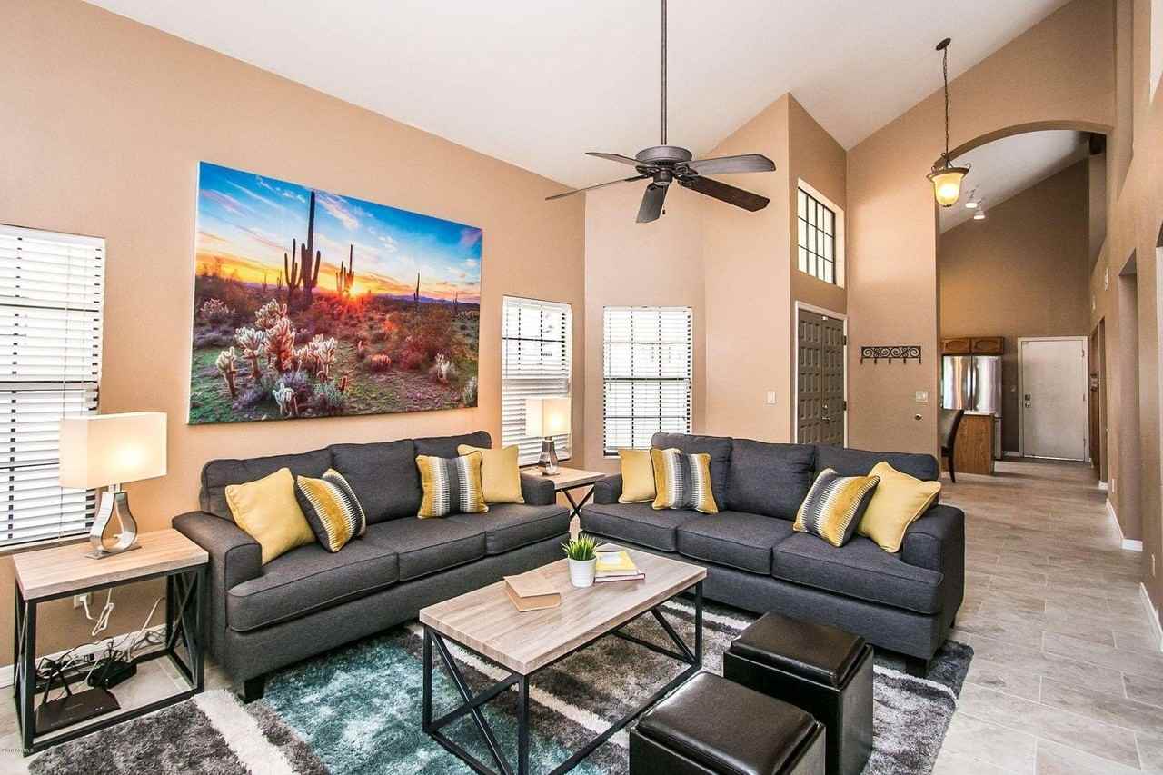 1818 E Ranch Rd - Photo 6 of 32