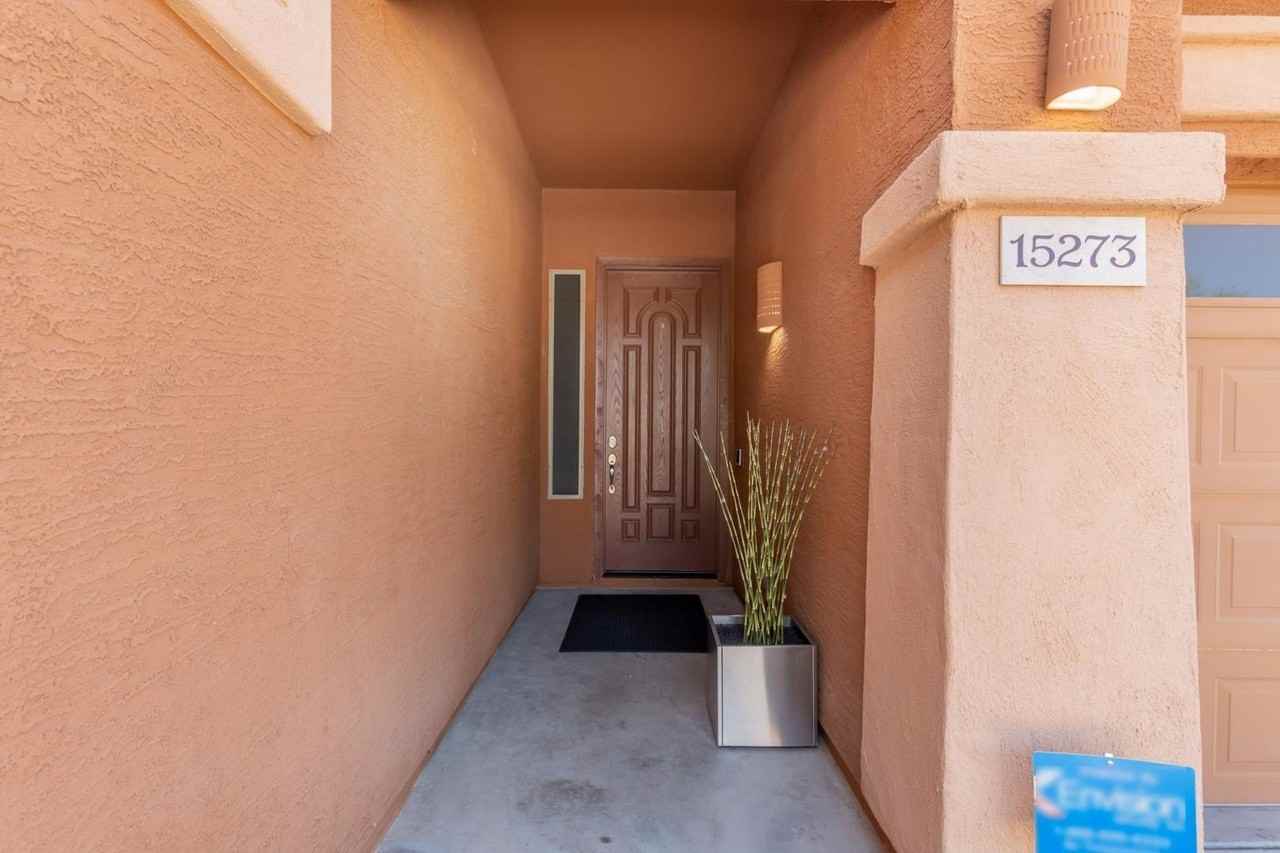 15273 W Edgemont Ave - Photo 2 of 27