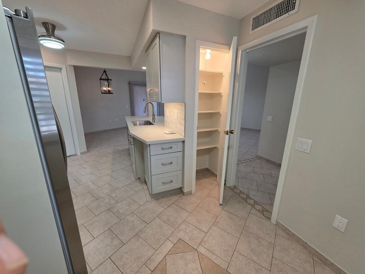 16863 N 103rd Ave - Photo 2 of 7