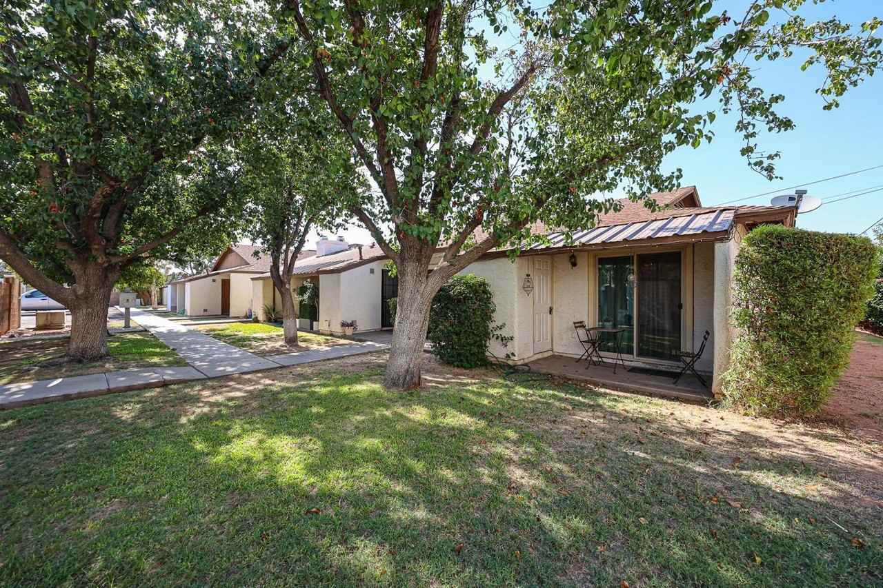 3135 N 38th St #5 - Photo 2 of 32