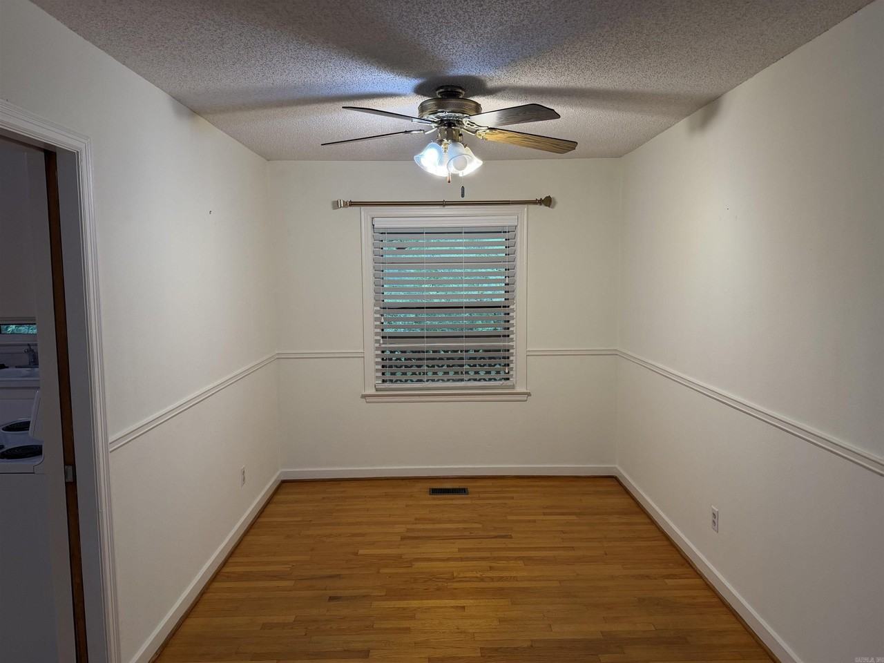 2816 Crouchwood Rd - Photo 4 of 17