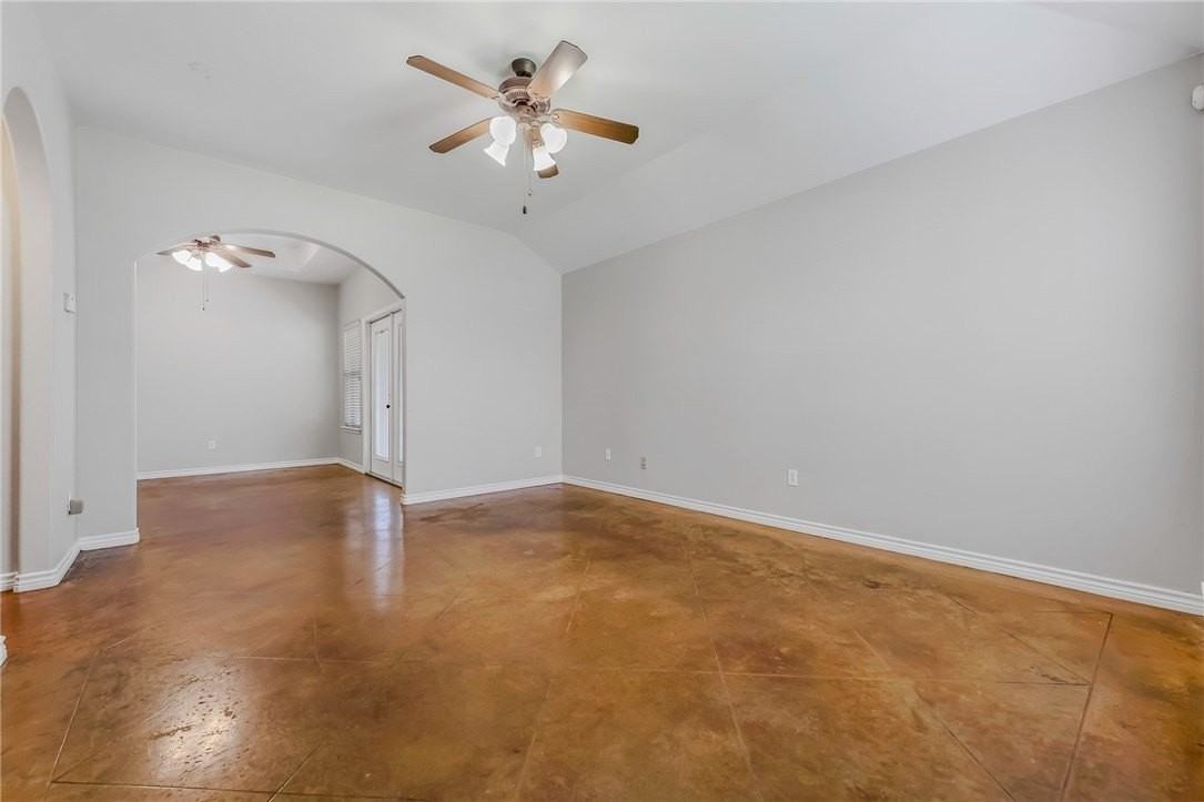 6637 Rhine Dr #B - Photo 4 of 23