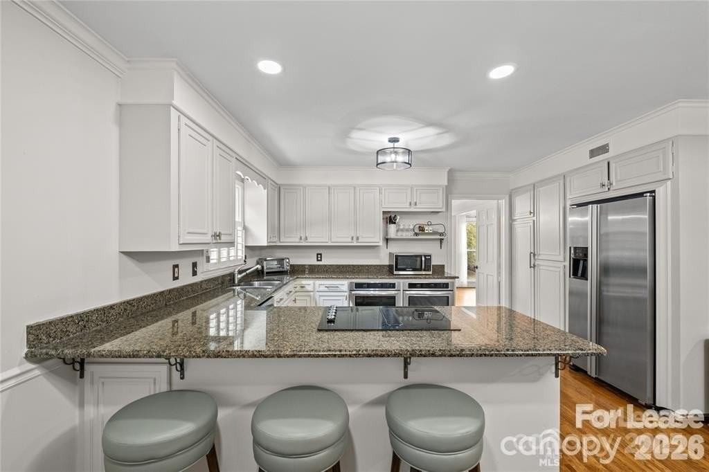 3900 Braxton Dr - Photo 7 of 17