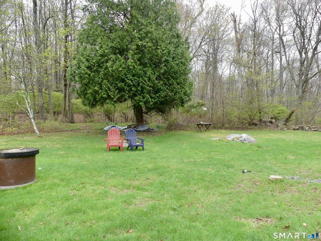 21 Winthrop Rd - Photo 4 of 18