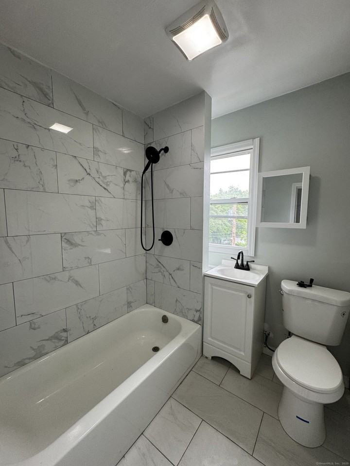 199 English St #2 - Photo 4 of 10