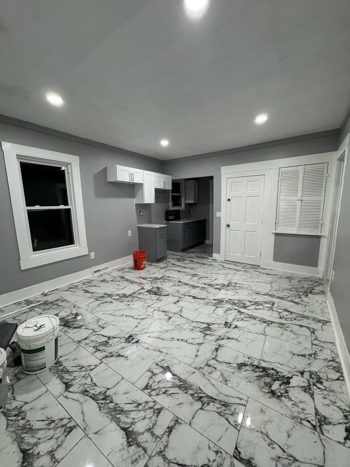 232 View St #3 - Photo 2 of 8