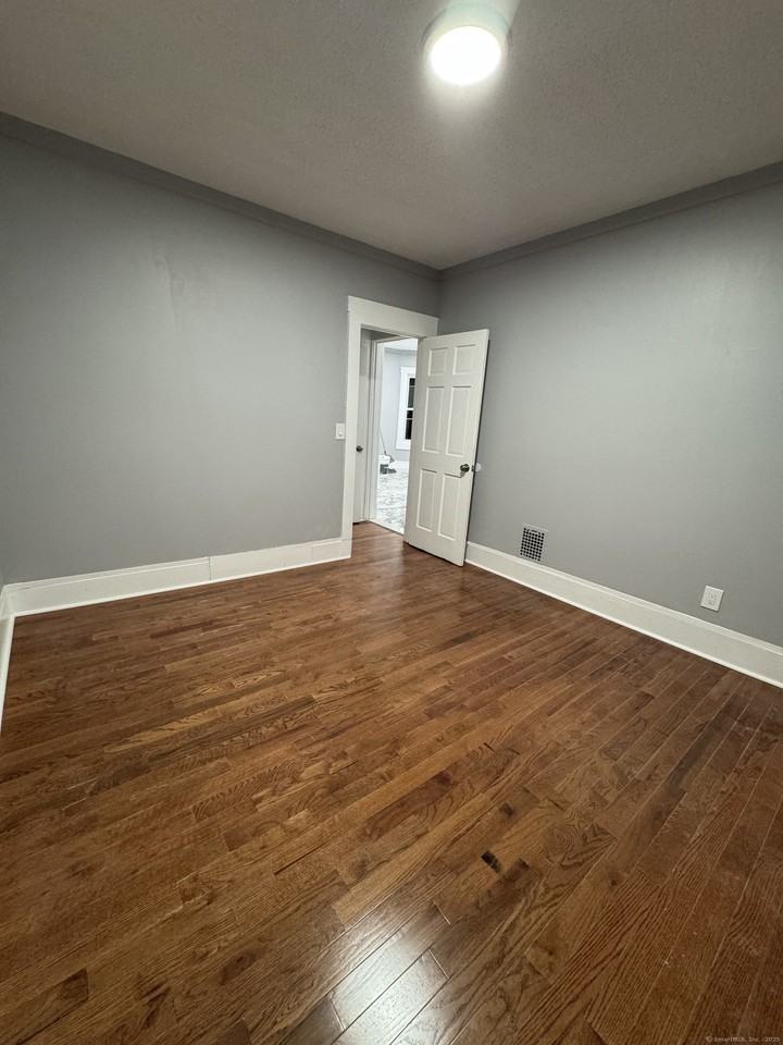 232 View St #3 - Photo 4 of 8