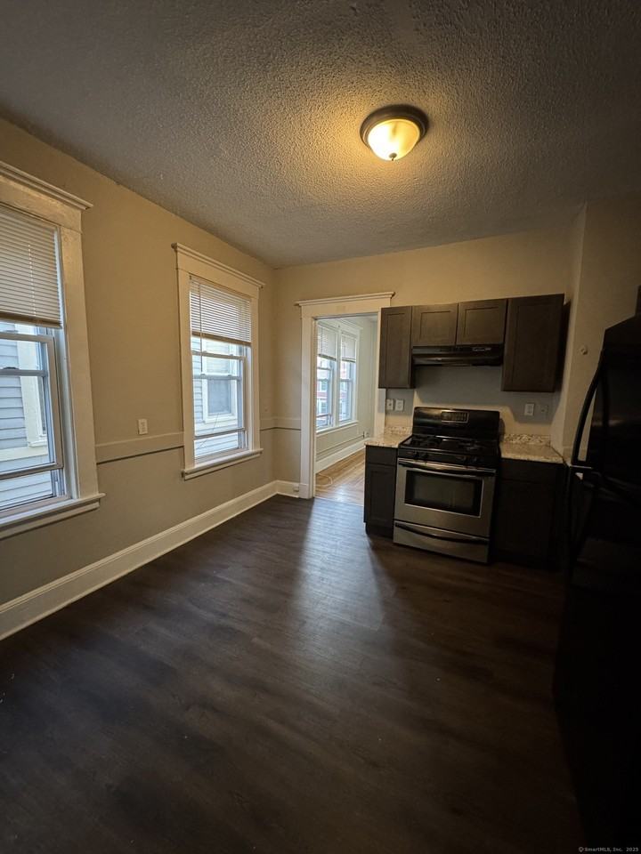 119 Carmel St #3 - Photo 2 of 10
