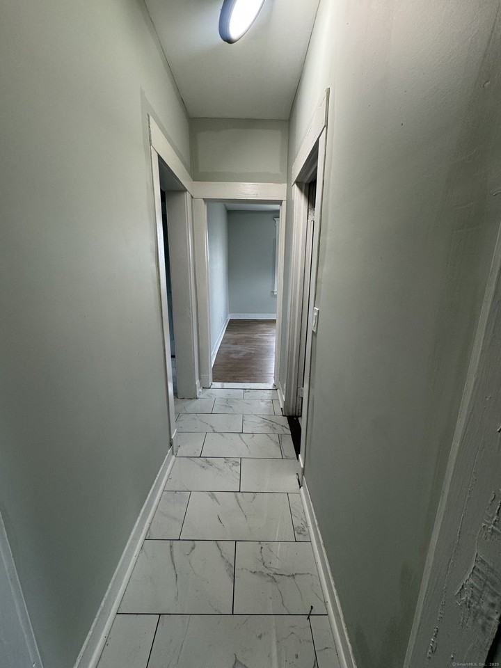 648 Ferry St #3 - Photo 5 of 9