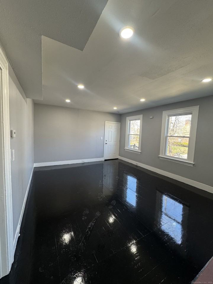 180 Goffe Ter #1stFL - Photo 7 of 14