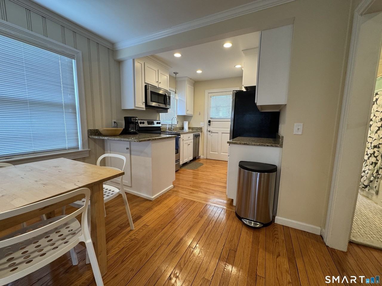 42 Parkway S - Photo 5 of 18