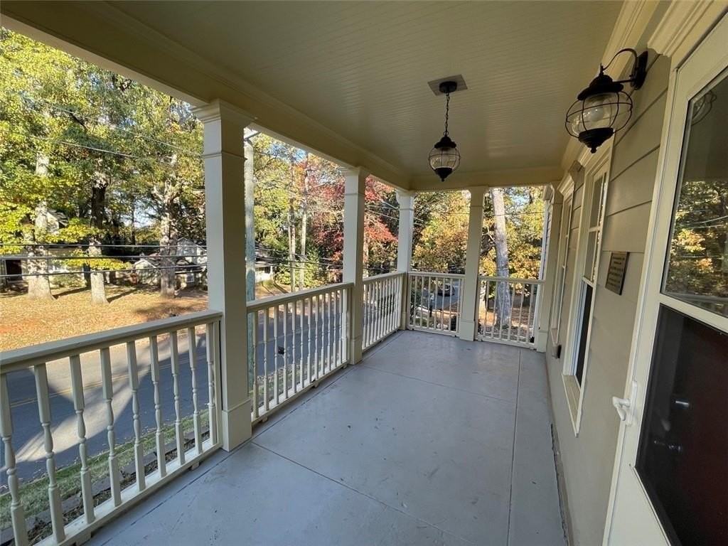 3544 College St - Photo 2 of 9