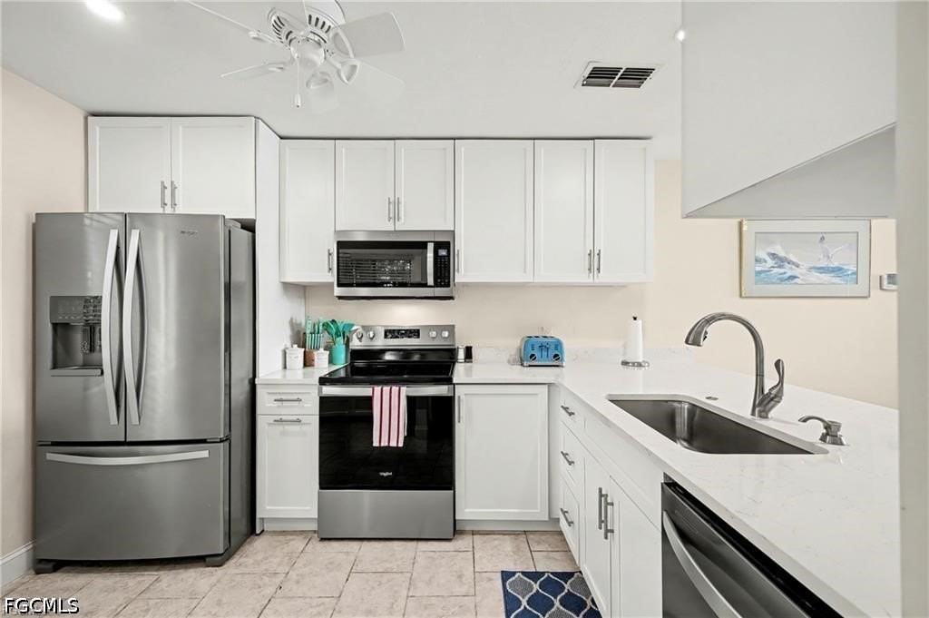 11170 Caravel Cir #104 - Photo 4 of 20